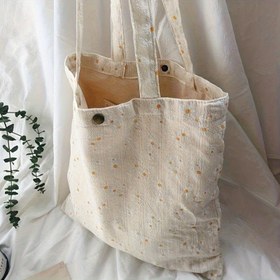 Resim Kadınlar İçin Nakışlı Papatya Desenli Tote Çanta - Beyaz & Sarı Düğme Kapamalı Yeniden Kullanılabilir Alışveriş Çantası, Anneler Günü ve Düğün Hediyesi için Şık Omuz Çantası, Günlük Kullanım, Elde Yıkanabilir, Dayanıklı Sapları ile Moda Aksesuar 