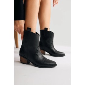 Resim Joo Siyah Sivri Burunlu Nakışlı Western Bot 