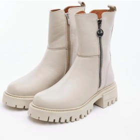 Resim Castle Black Kadın Bot 001 