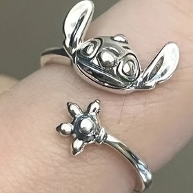 Resim 1 adet Disney Stitch Yüzük Ayarlanabilir Açık Bant Sevimli Karikatür Tasarım Unisex Çift Uyumlu En İyi Arkadaş Hediyesi Doğum Günleri, Günlük Kullanım, Cilt Metalik Bitiş 