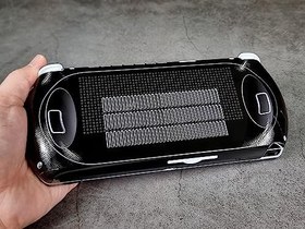 Resim GPD Win 4 Mat Cilt, PS vita 2nd Black Edition, GPD Win 4 (POP SKIN tarafından tasarlanmıştır) için Tam Sarma Mat Vinil Cilt Hem USB A Sürümü hem de Oculink Sürümü ile uyumludur. 