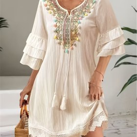 Resim Renkli Nakışlı Boncuk Detayları, Püskül Kollu ve Püskül Etekli Şık V-Yaka A-Kesim Elbise - %100 Polyester, Hafif 120g/m², İlkbahar, Yaz ve Sonbahar için Mükemmel - Kadın Modası 
