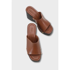 Resim Capone Outfitters Sonia Dolgu Topuklu Tek Bantlı Burnu Açık Sabo Terlik 