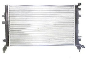 Resim Volkswagen Passat 2011-2014 Model Arası Su Radyatörü Bsg Marka 1K0121251BN 
