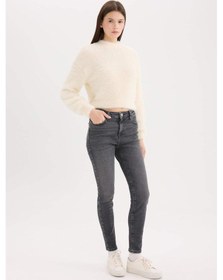 Resim DeFacto Skinny Fit Yüksek Bel Düz Paça Uzun Jean Görünümlü Yıkamalı Pantolon D5047AX24CWNM36 