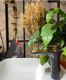Resim İsaoğlu Yapı Siyah Lavabo Bataryası Şelale Musluk Altın Siyah Lavabo Bataryası Şelale Akışlı Siyah 