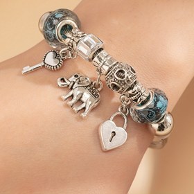 Resim 1 adet Kızın Mavi Büyük Çiçek Desenli Büyük Boncuklu, Kalp Şekilli Anahtar Kilidi ve Fil ve Anahtar Asma, Esnek Paslanmaz Çelik Bilezik Sevimli Takı, Hediye için İdeal Seçim 