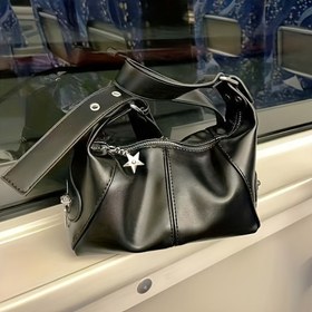 Resim Kadınlar İçin Şık Siyah Crossbody Tote Çanta - Yıldız Zincir Detaylı, Fermuarlı ve Polyester Astarlı Trend Omuz Çantası, Günlük Kullanım İçin Mükemmel, Güvenli Seyahat Çantası | Şık Modern Tote | Parlak Bitiş 