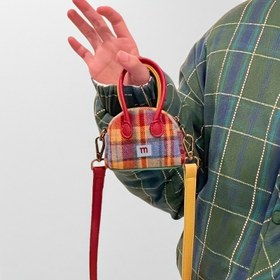 Resim Vintage Esintili Mini Ekose Çanta – Ayarlanabilir Askılı, Fermuarlı ve Polyester Astarlı Hafif Crossbody, İşe Gidiş-Geliş İçin ve Hediye Olarak Mükemmel 