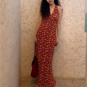 Resim Kadınlar İçin Vintage Kırmızı Çiçek Desenli Halter Yaka Elbise - Bel Vurgulu Uzun Kolsuz Elbise, Makinede Yıkanabilir Şık Parti ve Günlük Giyim, Sevimli Yazlık Kıyafet, Hafif Kumaş, Zarif Tarz 