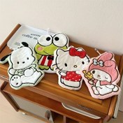 Resim Sanrio Hello Kitty & Kuromi Hızlı Kuruyan El Havlusu - Yumuşak Polar Asma Havlu, Sevimli Karakter Tasarımlı Banyo, Mutfak ve Yatak Odası Dekoru için Şirin Çizgi Film Temalı Ev Aksesuarı 