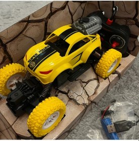 Resim Sarsılmaz Sarı Renk Uzaktan Kumandalı Işıklı Duman Atan Şarjlı Araba 1:16 Ölçekli Sarı 