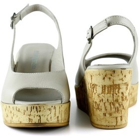 Resim Erkan Saçmacı Heather Vizon Hakiki Deri Mantar Taban Görünümlü Dolgu Topuklu Slingback Sandalet Vizon 