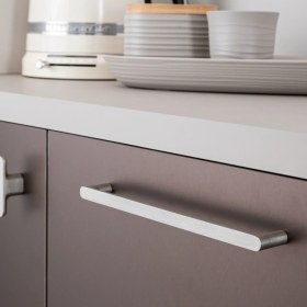 Resim System 4730 Modern Düz Kulp Nikel Saten Renk 192 mm (Iki Delik Arası Mesafe) 