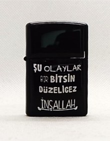 Resim ATA TANITIM Zippo Tipi Benzinli Klasik Çakmak, "Şu Olaylar Bir Bitsin Düzelicez İnşallah" Mottolu 