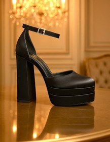 Resim E&L Company 15cm Siyah saten, kalın topuklu. Bu ürün koşma garantilidir. 