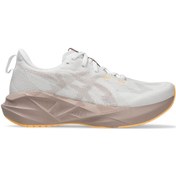 Resim Asics Novablast 5 Kadın Beyaz Koşu Ayakkabısı 1012b765-102 Beyaz 