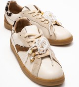 Resim luvishoes TAREN Bej Hakiki Deri İnci Tokalı Kadın Günlük Spor Ayakkabı 