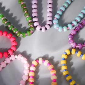 Resim Retro Boho tarzı reçine boncuk kolye - Modaya uygun çok renkli sakız boncuklar, günlük ve festival giyim şansı, Mozaik yok, benzersiz geometrik tasarım, romantik Hunan trendi, Orta Doğu dokusu, tarih ve tatil için klavikula zinciri (Rastgele doku tonları) - 1 Parça 