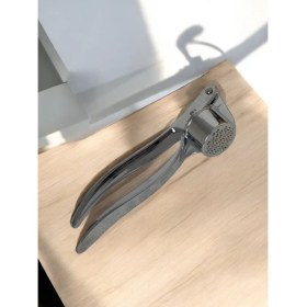 Resim Çelik Sarımsak Ezici Paslanmaz ve Kararmaz 