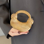 Resim 1 Adet FOREVER MIYIN Altın Akşam Çantası - Şık Düğün, Parti ve Davet Çantası Manyetik Kapatma & Çıkarılabilir Zincir Askılı - Resmi Etkinlikler İçin Bayan Gece Çantası, Kredi Kart Yuvası & Bozuk Para Cebi - Lüks Akrilik Organizatör, Gecelik Partiler için Zarif Tasarım, Astarsız Yapım, Düğün Aksesuarı, Dayanıklı Malzeme, Moda Kadınlar 