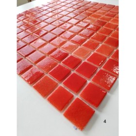 Resim Mutfak tezgah arası, Havuz, Banyo, Sauna, Spa ve Yaşam alanlarının tüm yüzeyleri için Cam Mozaik. Taş ölçüsü: 25x25 mm. File ölçüsü: 31.5x31.5 cm. ( 1 Kutu = 1 m2: Fiyatıdır ) 