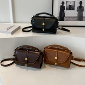 Resim Kadınlar için Vintage Çapraz Askılı Çanta - Ayarlanabilir Omuz Kayışı, Küçük Kare Şekil, Altın Tonlu Toka & Astarlı, Fermuar Kapatma, Siyah - Günlük ve Resmi Etkinlikler İçin Çok Yönlü, Gece Aksesuarı, Minimalist Tasarım, Metalik Donanım 