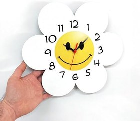 Resim caju art & decoration CajuArt Papatya Çiçek Şeklinde Gülen Yüz Ahşap Çocuk Odası Duvar Saati 