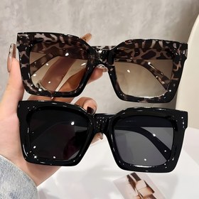 Resim 2 adet Y2K Kedi Gözü Moda Gözlükleri Erkekler & Kadınlar için - Büyük Çerçeve Dekoratif Gözlükler Parıldayan Vurgularla, Siyah & Kahverengi Leopar Baskı, Günlük Kullanım, Partiler, Cadılar Bayramı, Noel, Mezuniyet için Mükemmel - Şık & Dayanıklı PC Malzeme 