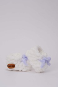 Resim Bugula Yenidoğan Örgü Patik 0-3M Lila Fiyonklu Beyaz Unisex El Yapımı Bebek Alize Panduf Puffy İp 