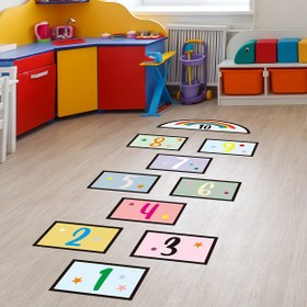 Resim 1 adet Karikatür Temalı Vinil Hopscotch Zemin Çıkartması, Yatak Odası, Oturma Odası, Kreş için Yeniden Kullanılabilir Kendinden Yapışkanlı Numaralı Atlama İpi Matı - Parlak Bitiş, Düzensiz Şekil, Plastik Yüzey Uyumlu 