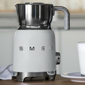 Resim Smeg 50'S Style Süt Köpürtme Makinesi Beyaz Mff11wheu 