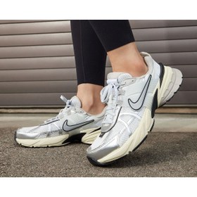 Resim Nike Sportswear V2 K Run Kadın Spor Ayakkabı FD0736 