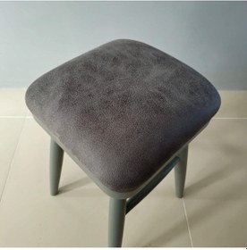 Resim Ahşap Ayaklı Tabure, Konforlu Oturum, Mutfak Taburesi, Kare Tabure, Döşemeli Tabure Gri 