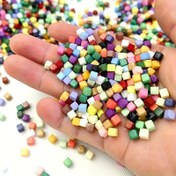 Resim 500 Adet Akrilik Mozaik Karo, 4mm Kare Boncuklar, DIY El Sanatları İçin, Deliksiz Mini Küp Boncuklar, Karışık Renkler, Dekoratif Boncuk Aksesuarları, Ara Boncuklar 
