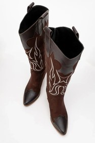 Resim MAUDAS Noriel Acı Kahve Süet Nakış Detaylı Kısa Topuklu Western Kadın Çizme 