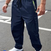 Resim Erkekler İçin Fermuarlı Cepli, İp Bel ve Büyük Kapaklı Mavi Kargo Pantolon - İlkbahar/Sonbaharda Rahat Dış Mekan Koşu için Hafif Polyester Karışımı, Şık İp Beldenli, Pürüzsüz Dokulu Spor Pantolon 
