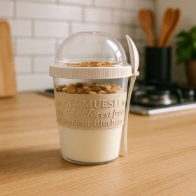 Resim Titiz Taken Go Kapaklı Kaşıklı Pratik Taşınabilir Meyveli Yoğurt Kabı 