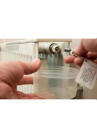 Resim Radyatör Petek Havlupan Hava Alma Purjör Anahtarı 