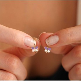 Resim Sembol Gold Sallantılı Altın Çocuk Küpe Kelebek Form 