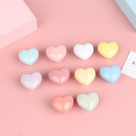 Resim Renkli Seramik Kalp Şeklinde Çekmece Kolu, Tek Delikli Yuvarlak Dolap Kolları, Gardırop ve Dolap Kapıları için Dekoratif Çekmeceler, Sevimli Kolu 