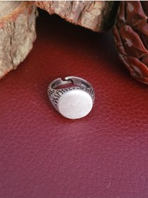 Resim Antique Dolunay Antik Gümüş Kaplama Ayarlanabilir Desenli Daire Şekilli Kadın Şövalye Serçe Parmak Yüzüğü 