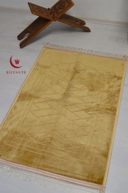 Resim Peluş Seccade - 80x120 Cm - Ekstra Konforlu - Yumuşak Ve Geniş Ölçülü Hardal 