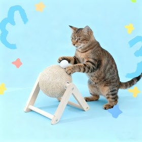 Resim İnteraktif Dönen Kedi Tırmalama Topu & Tırmanma Kulesi - Doğal Ahşap Üçgen Taban, İç Mekanda Oyun ve Egzersiz için Dayanıklı Tırmalama Yüzeyi - Kediler için Zihinsel Uyarım Oyuncak 