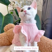 Resim Bahar, Yaz ve Sonbahar için hafif ve rahat kumaşdan yapılmış Prenses Tarzı Pet Köpek Giyim. 