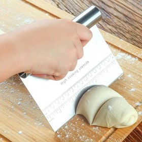 Resim 1 adet Paslanmaz Çelik Banket Kazıyıcı - Çok Yönlü Hamur Kesici ve Hamur Kesici, Pişirme için Ölçü Rulosu ile Temel Mutfak Aleti, Hamur Kazıyıcı 