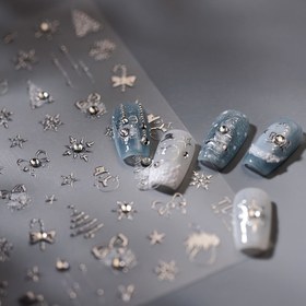 Resim Parlak 3D Noel Tırnak Sanatı Stickerları - Kar Taneleri, Fiyonklar, Ağaçlar & Kardan Adam | Kadınlar & Salonlar için DIY Manikür Çıkartmaları 