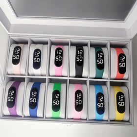 Resim 12 Parça Set, LED Beyaz Işıklı Elektronik Saat, Şık Öğrenci Çiftler İçin, Spor ve Günlük Kullanım, Dokunmatik Ekran M3 Bilezikli Ren Saati 