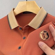 Resim Erkekler için Nefes Alabilir Gömlek - Kısa Kollu, Koyu Mavi ile Bej Yaka ve Altın Logolu, Günlük Moda Üstü, Hafif Polyester Kumaş, Günlük Giyim İçin Mükemmel 