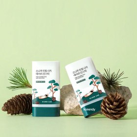 Resim Round Lab - Pine Calming Cica Airy Sunstick (Sebum Dengeleyici ve Konfor Sağlayıcı Çam Cica & ACZERO™ İçerikli Stick Güneş Kremi) 40ml 